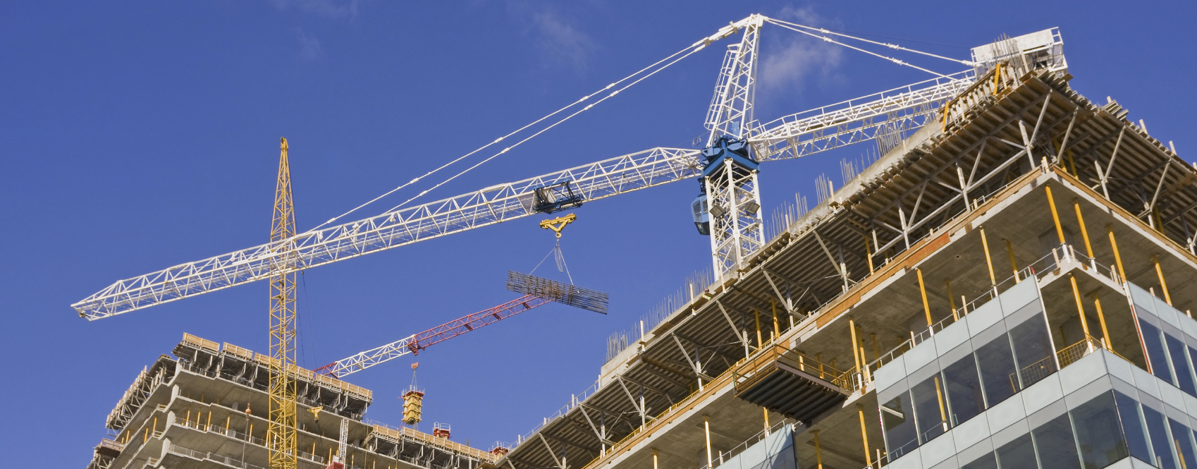 A building site with cranes.