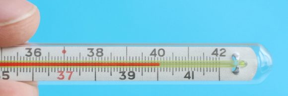 Thermometer showing 40 degrees Celsius